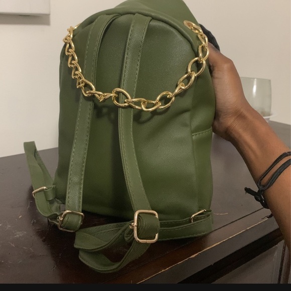 Baggggs - Picture 2 of 3